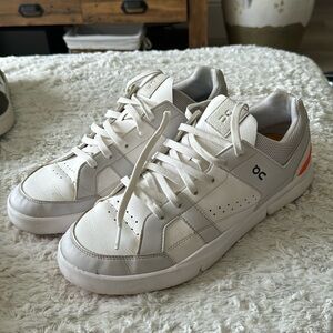 On cloud the Roger clubhouse